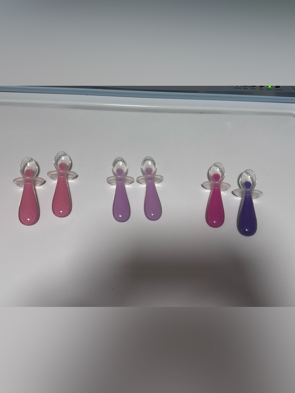 MUNCHKIN Silicone Baby Spoons / Set of 6